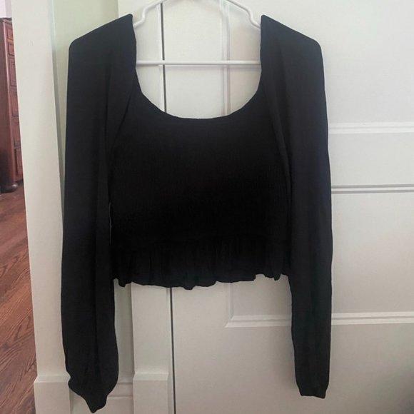 Hollister Long-Sleeve Ruched Top Black (M) - Picture 4 of 4